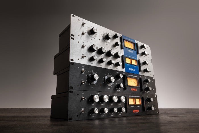 Warm Audio - WA76-D2 - Dubbelkanaals Discrete Analoge Fet-compressor Die Klassieke '76-stijl Compressie Biedt Met Moderne Verbeteringen