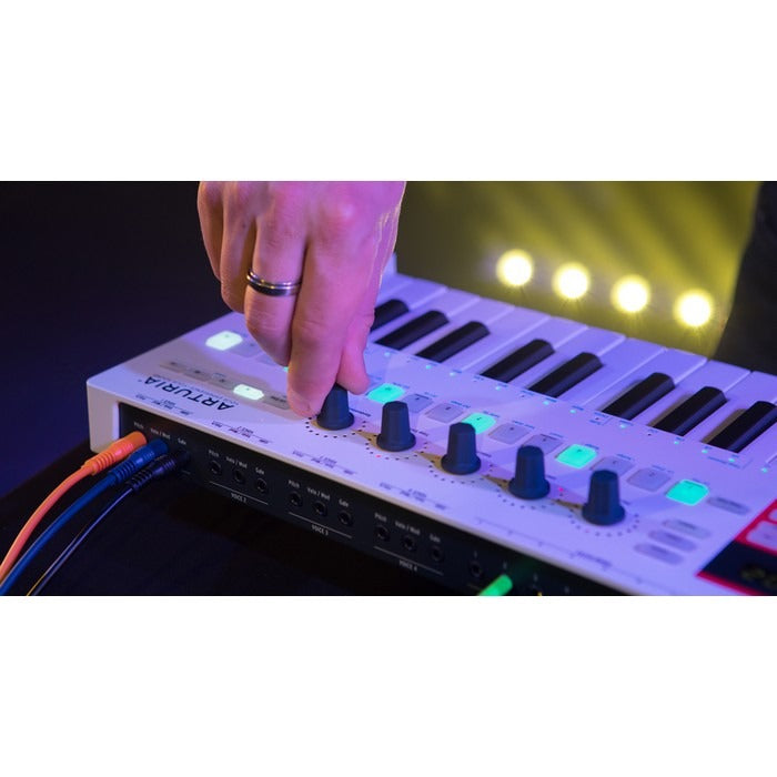 Arturia - Arkeysteppro - Keyboard Controller with A Polyphonic Step Sequencer
