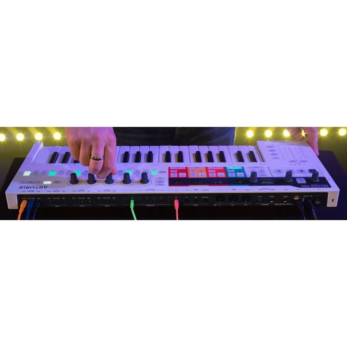 Arturia - Arkeysteppro - Keyboard Controller with A Polyphonic Step Sequencer