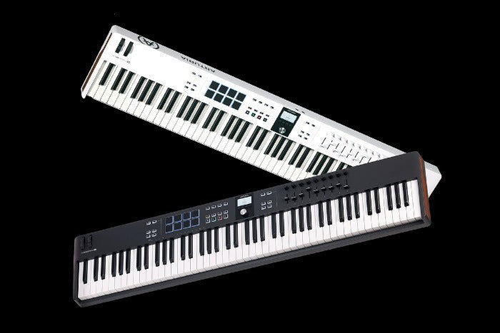 Arturia - Arkeylab3ess88bl - Universal Midi Controller