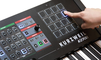 Kurzweil – K2700 – Synthesizer
