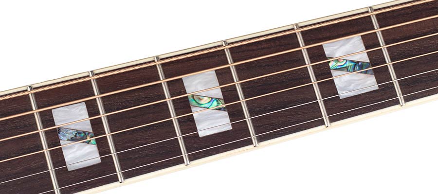 Richwood HSJS-42-TRD Heritage Series jumbo gitaar met massief sparren bovenblad, transparant rood