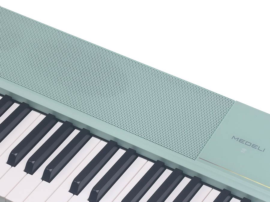 Medeli - SP-C220/GN - digital compact stage piano, 88 keys 3-sensor hammer action, biamped 2 x 13W + 2 x 7W, green