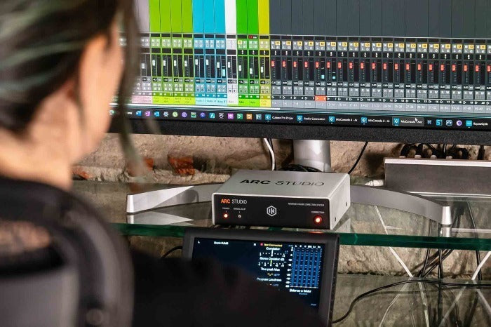 IK Multimedia ARC Studio upgrade (no Mic) afbeelding 3