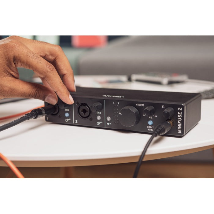 Arturia - ARMINIFUSE2WH -  Audio Interface