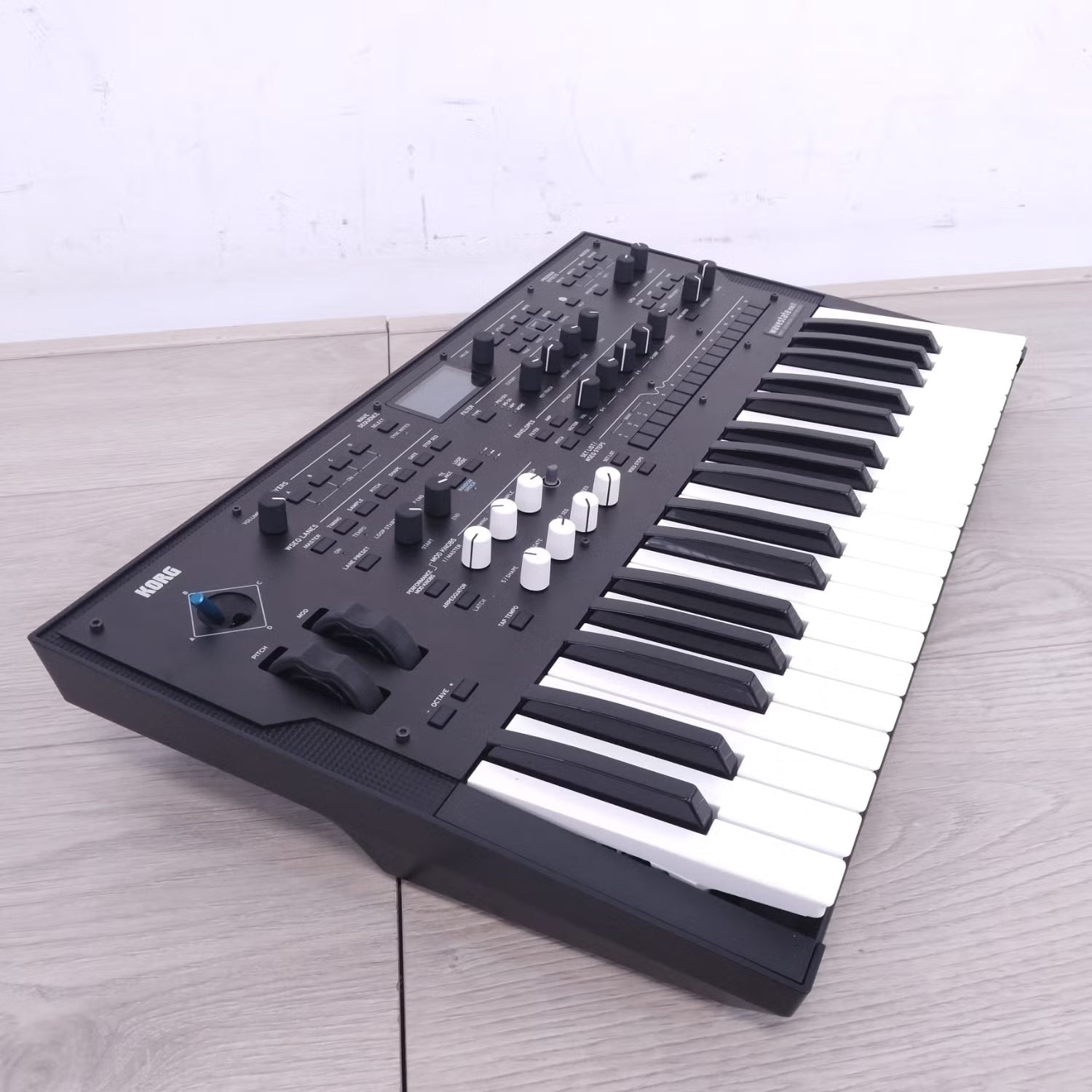 Korg Wavestate MK2 Synthesizer