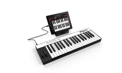 IK Multimedia - IKMCBKPST3HCD - Bundle Of Irig Keys Pro and Complete Sampletank 3