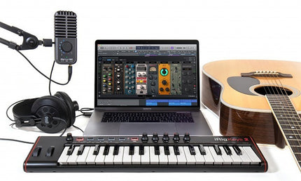 IK Multimedia - IKMIRIGSTRMMICPRO - Compact Multi-pattern Microphone and Stereo/4-channel Audio Interface