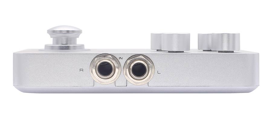 modeling multi-effect pedal XTOMP controlled by IOS or Android device (bluetooth)