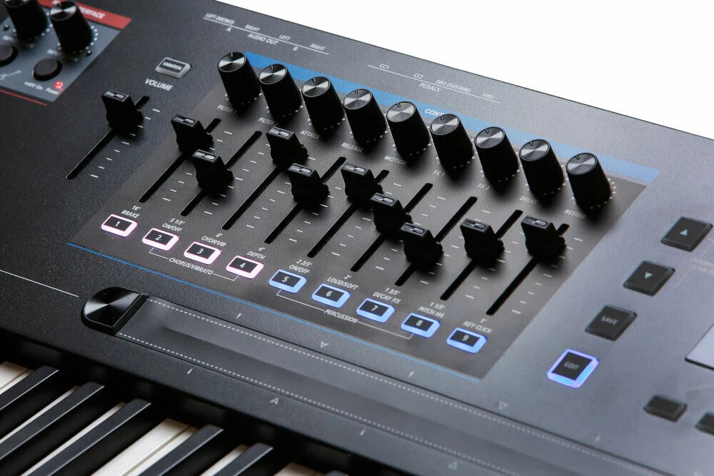 Kurzweil K2700 Synthesizer (nieuw in doos)
