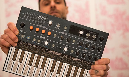 Arturia - Armicrofreak - Experimental Hybrid Synth