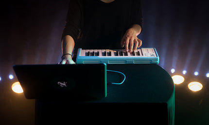 Arturia - Armicrolabblue -  25-Key Midi Controller