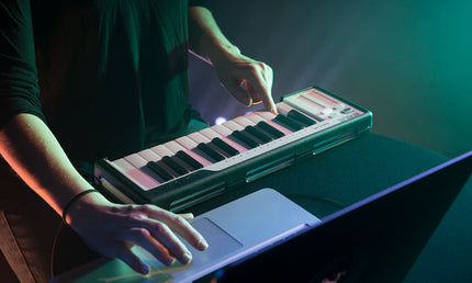 Arturia - Armicrolabblue -  25-Key Midi Controller