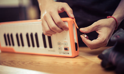 Arturia - Armicrolabblue -  25-Key Midi Controller