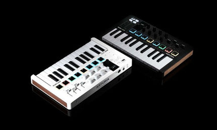Arturia - ARMINILAB3BL - Universal Midi controller