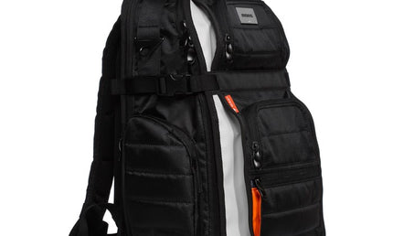 mono - Classic FlyBy Backpack, Black