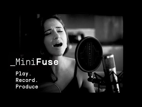 Arturia MiniFuse 4 White video