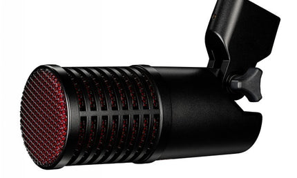 sE Electronics - QRDYNA - Turbo-charged with DYNAMITE for +30dB of eruptive gain at the flick of a switch